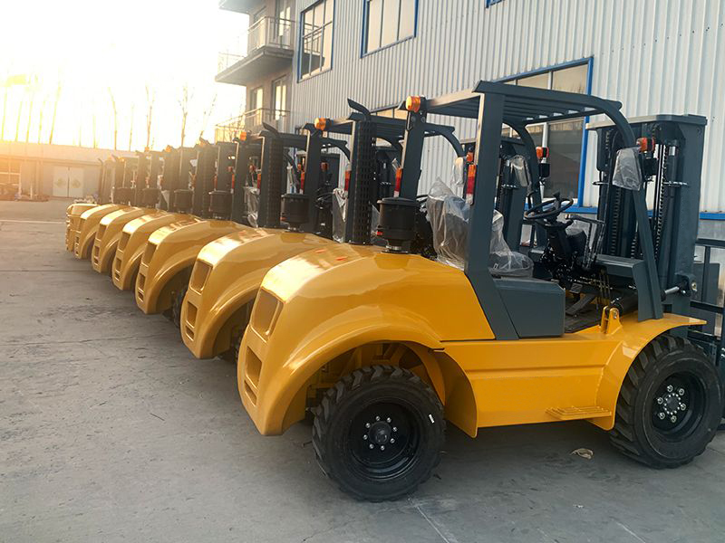 Rough Terrain Forklifts